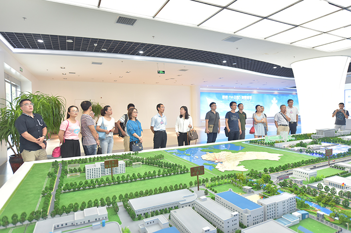 121323.jpg 121323.jpg